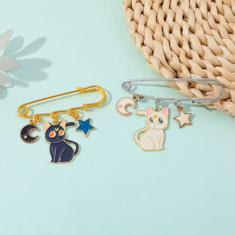 日本の漫画風アニメキャラクター、美しい少女戦士、金属製のクリ - Japanese Lifestyle Goods のレビューと価格